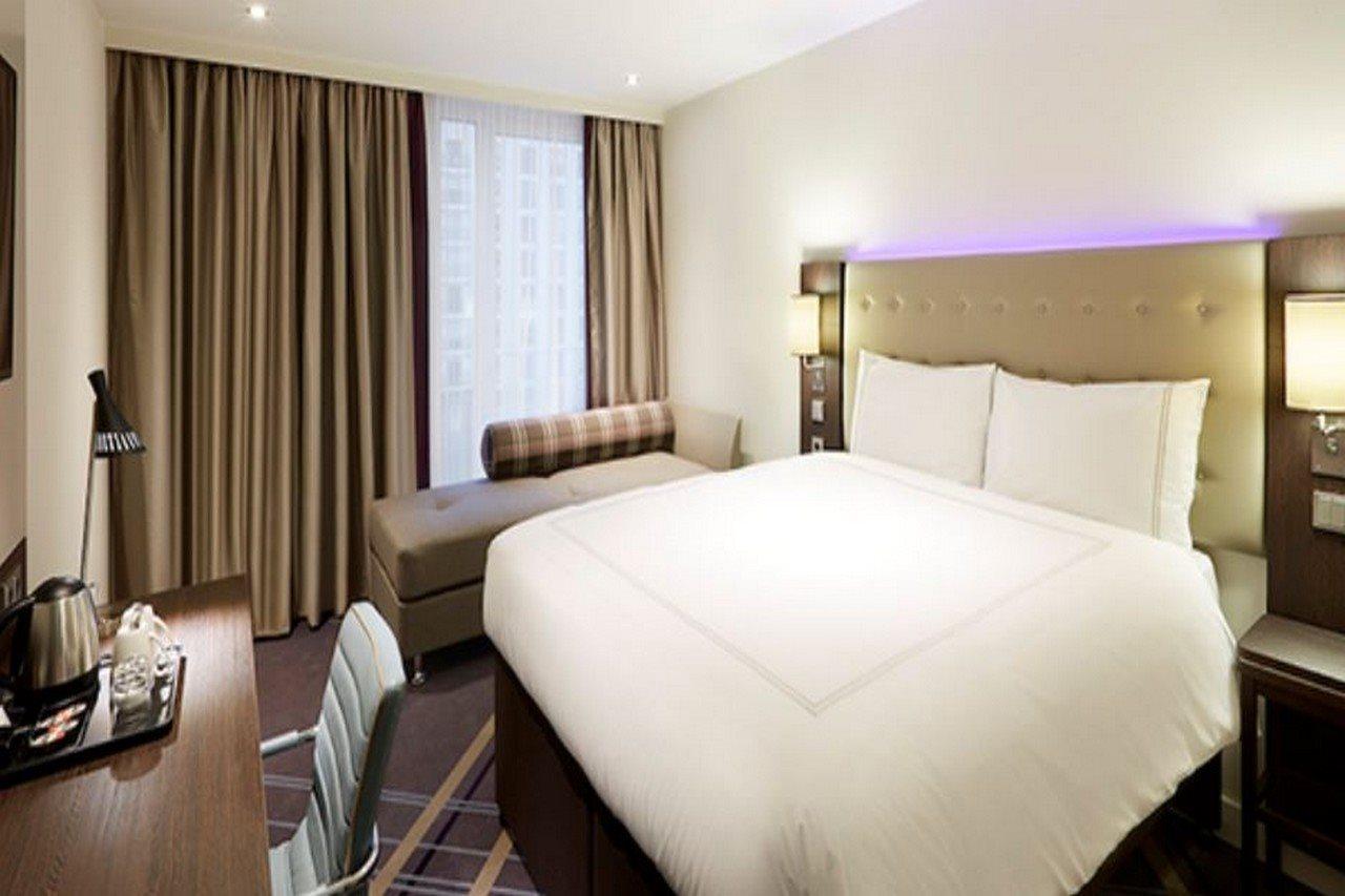 Premier Inn Nuernberg City Opernhaus Esterno foto