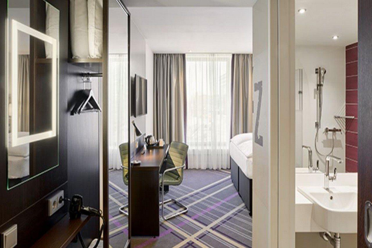 Premier Inn Nuernberg City Opernhaus Esterno foto