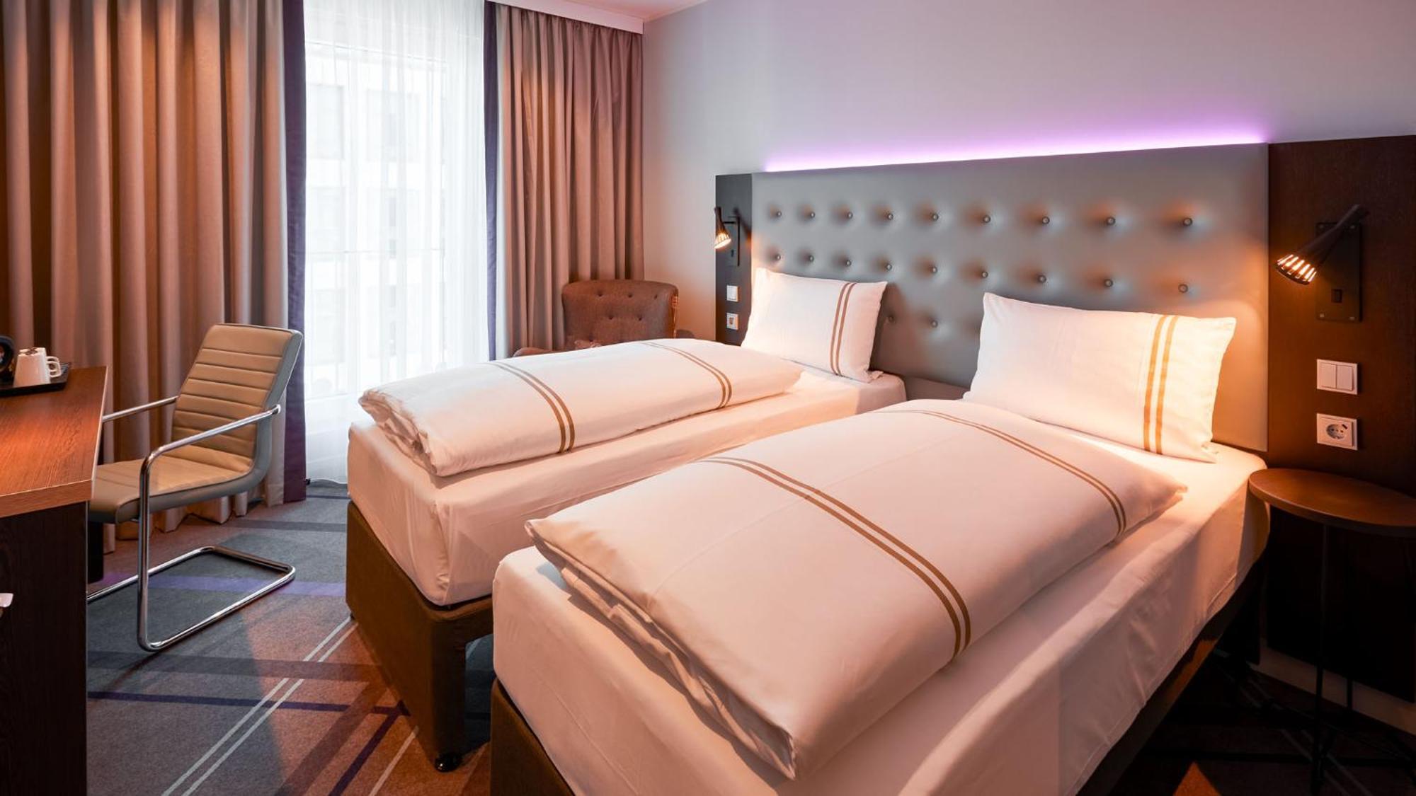 Premier Inn Nuernberg City Opernhaus Esterno foto